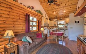 Quaint Williams Cabin Near Grand Canyon