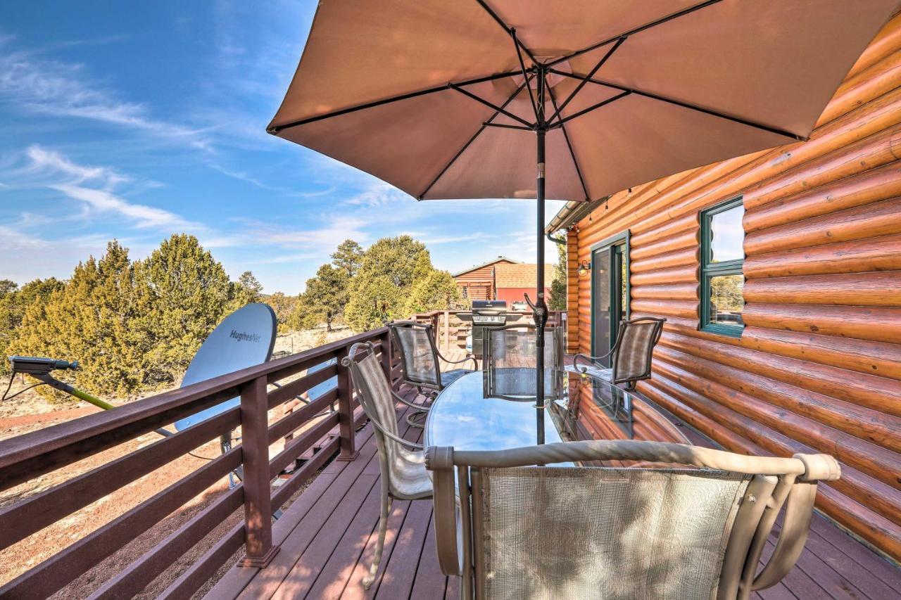 Quaint Williams Cabin Near Grand Canyon Exterior photo